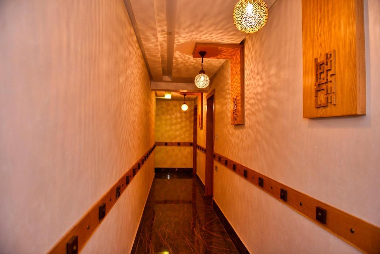 Appartement De Prestige Climatise A L'Hivernage 400M De La Gare Marrakesch Exterior foto